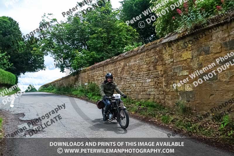 Vintage motorcycle club;eventdigitalimages;no limits trackdays;peter wileman photography;vintage motocycles;vmcc banbury run photographs